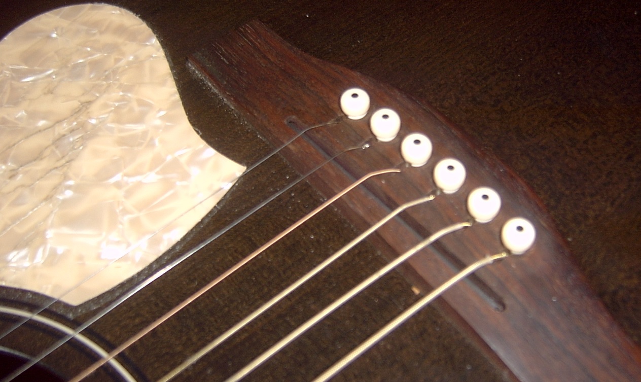 ArtLutherie-EB02