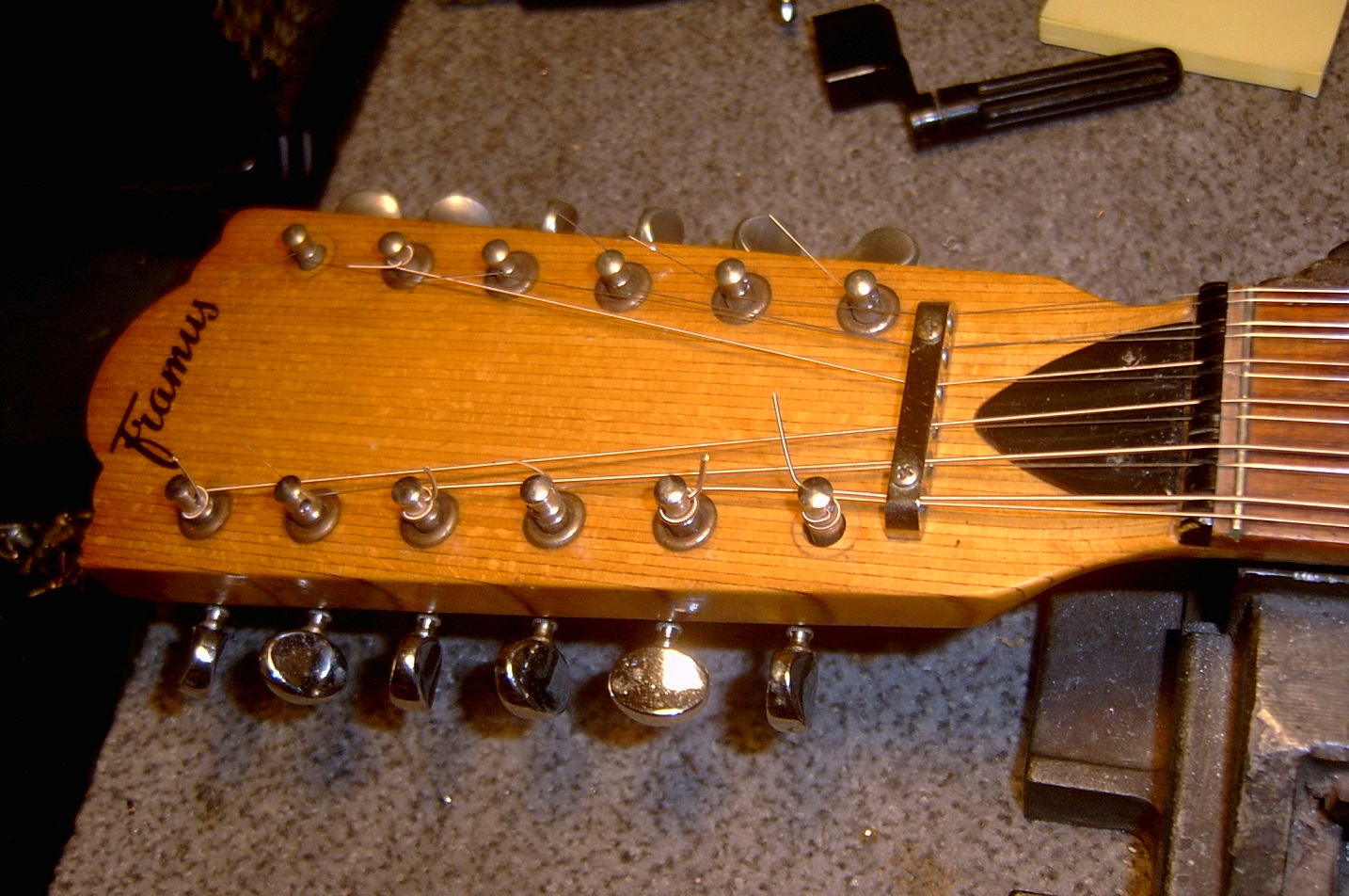 Framus12-09